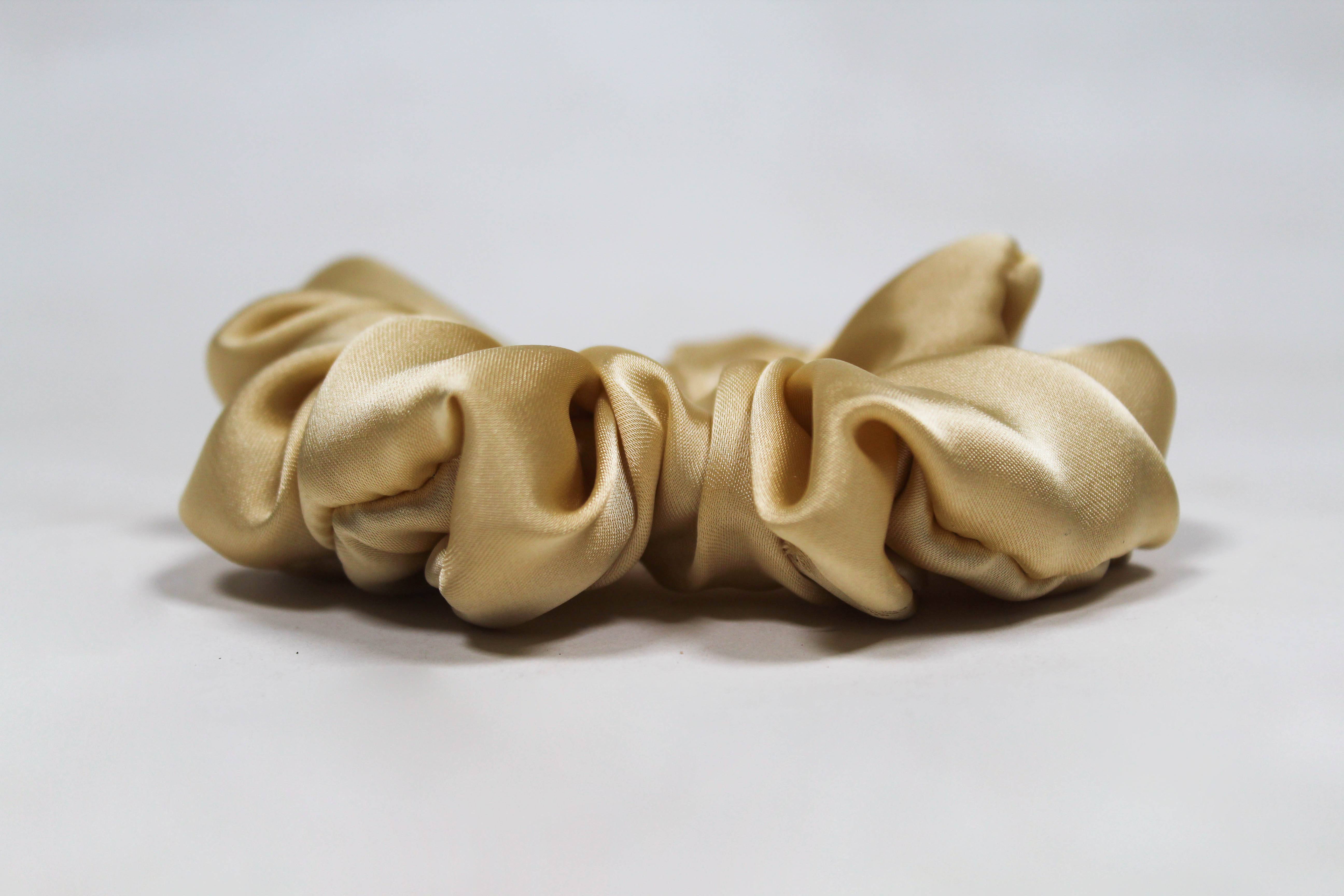 Satin Volume Scrunchie - Pale Yellow