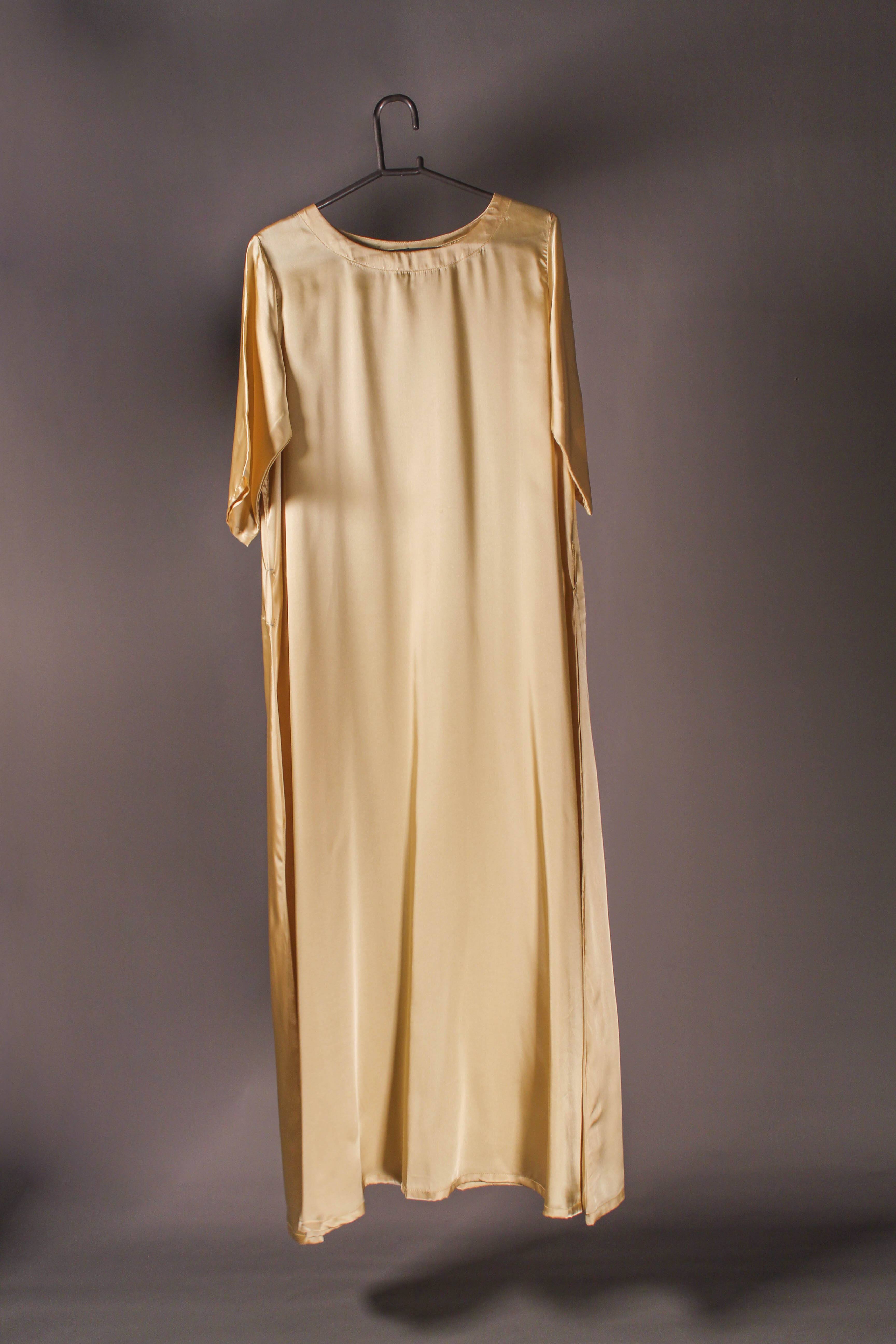 Rich Indulgence: Non wrinkle Inner Slip Dress in Pale Yellow