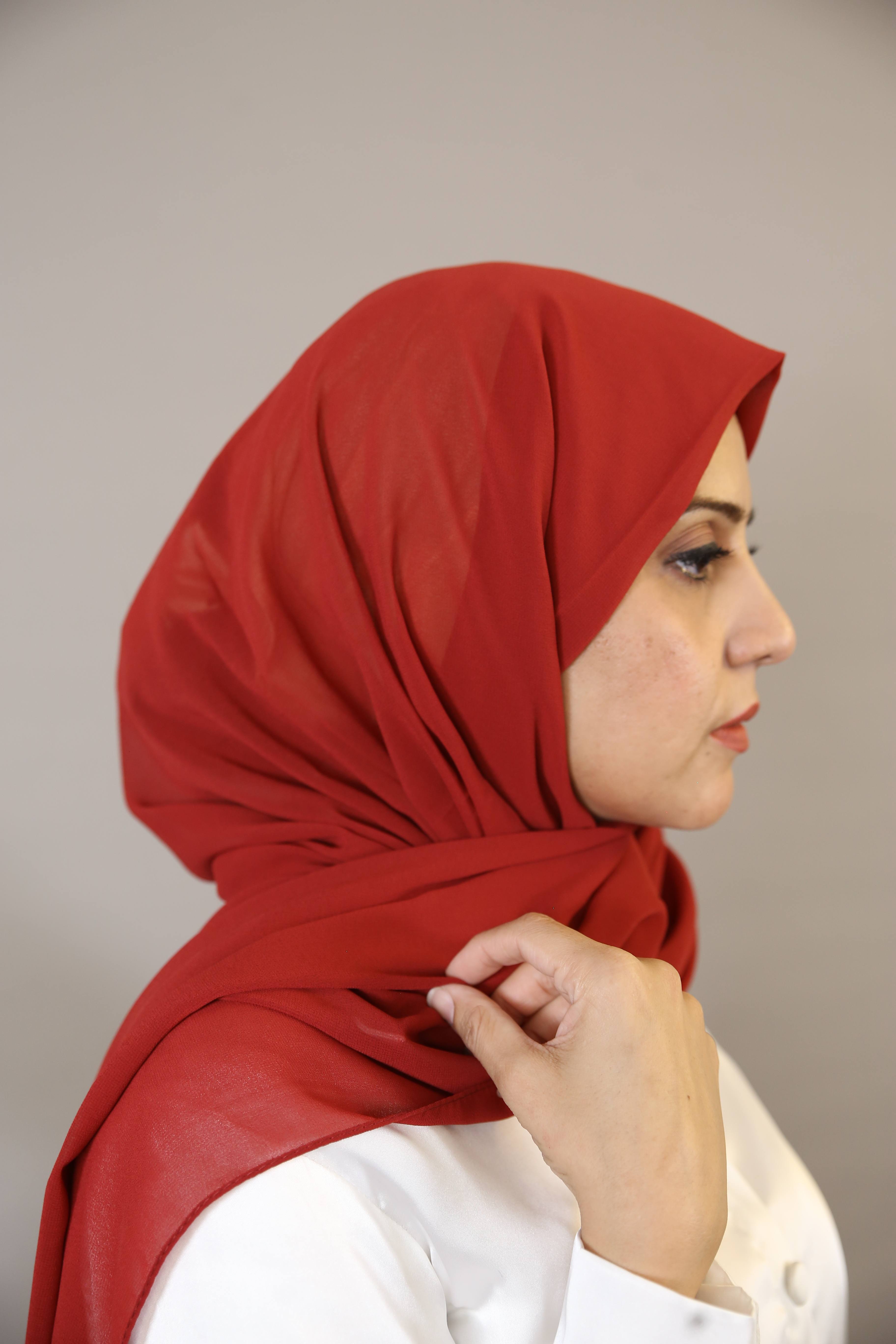 Essential Chiffon hijab-Red color