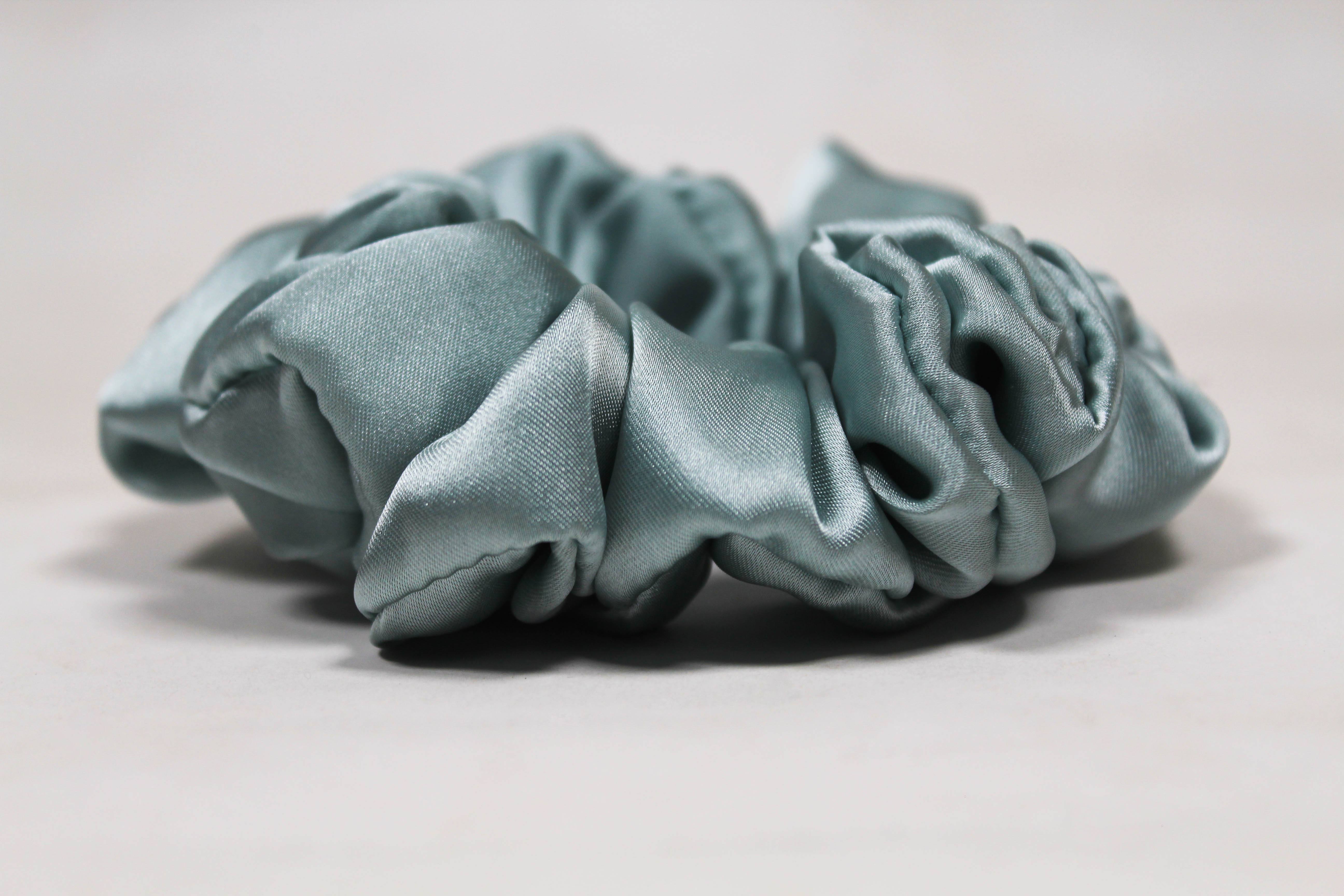 Satin Volume Scrunchie - Baby blue